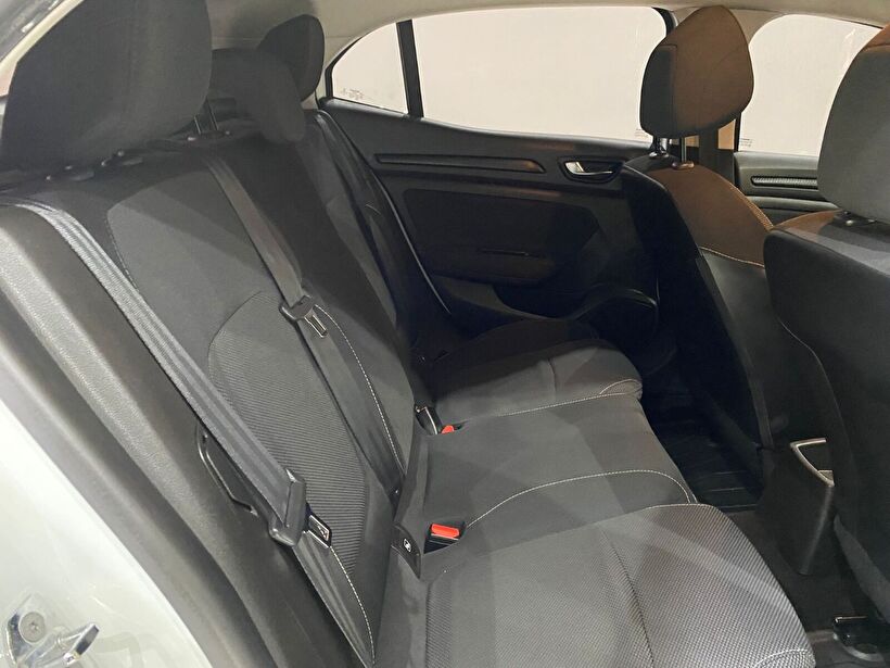 2017 Benzin Manuel Renault Megane Beyaz Gürel Tasarım Aksesuar Otomotiv San. Tic. Ltd. Şti.