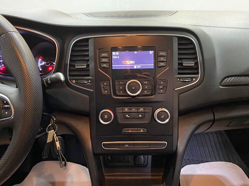 2017 Benzin Manuel Renault Megane Beyaz Gürel Tasarım Aksesuar Otomotiv San. Tic. Ltd. Şti.