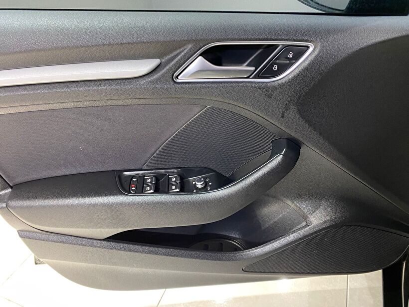 2020 Benzin Otomatik Audi A3 Siyah Gürel Tasarım Aksesuar Otomotiv San. Tic. Ltd. Şti.