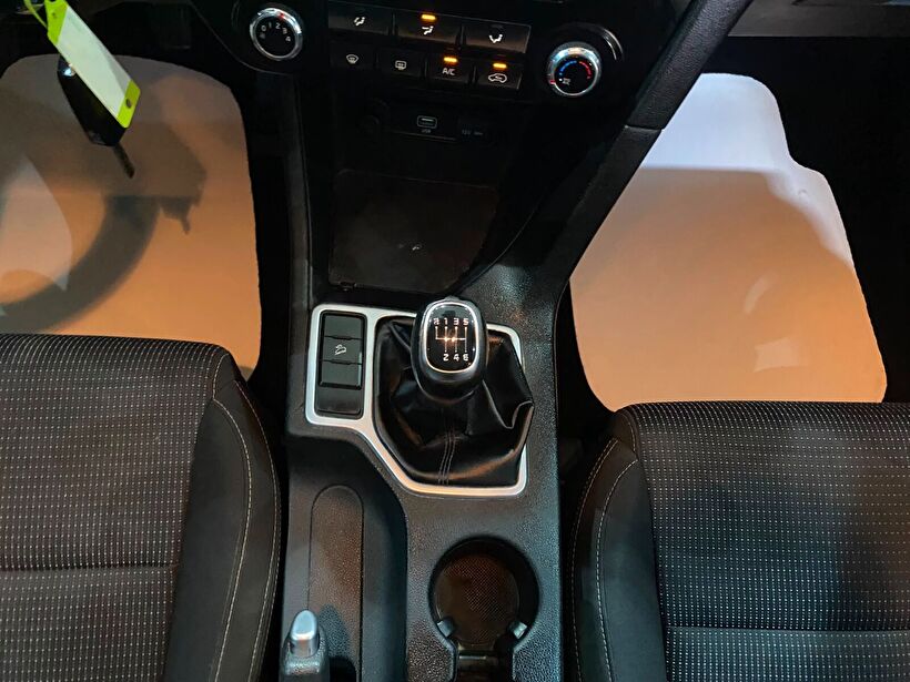 2020 Benzin Manuel Kia Sportage Beyaz Gürel Tasarım Aksesuar Otomotiv San. Tic. Ltd. Şti.