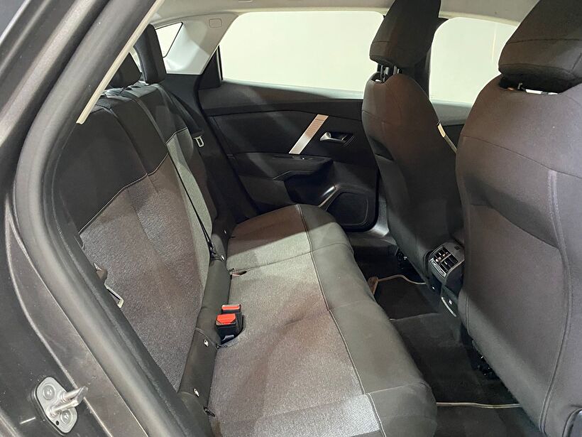 2024 Benzin Otomatik Citroen C4 X Gri Gürel Tasarım Aksesuar Otomotiv San. Tic. Ltd. Şti.