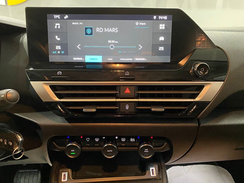 2024 Benzin Otomatik Citroen C4 X Gri Gürel Tasarım Aksesuar Otomotiv San. Tic. Ltd. Şti.