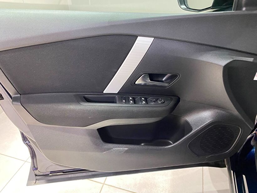 2025 Benzin Otomatik Citroen C4 X Mavi Gürel Tasarım Aksesuar Otomotiv San. Tic. Ltd. Şti.