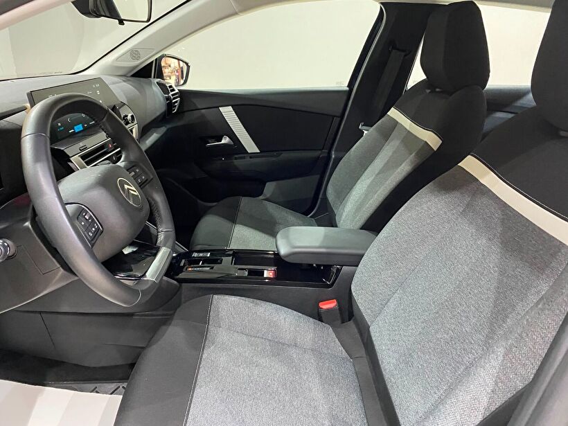 2025 Benzin Otomatik Citroen C4 X Mavi Gürel Tasarım Aksesuar Otomotiv San. Tic. Ltd. Şti.