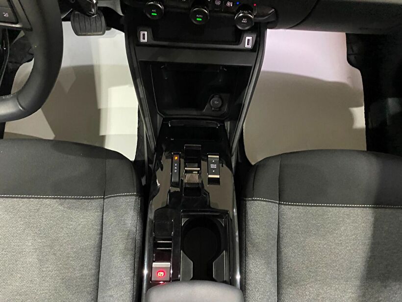 2025 Benzin Otomatik Citroen C4 X Mavi Gürel Tasarım Aksesuar Otomotiv San. Tic. Ltd. Şti.