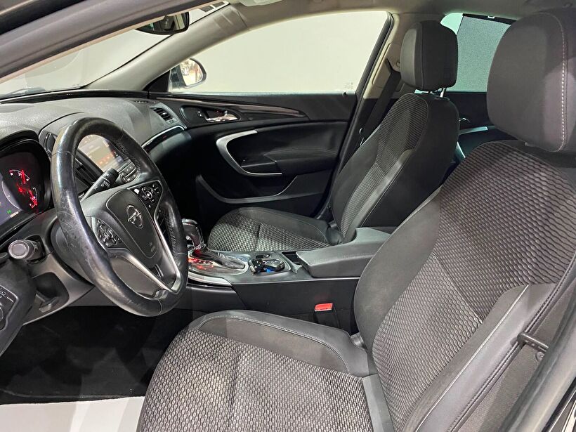 2015 Dizel Otomatik Opel Insignia Siyah Gürel Tasarım Aksesuar Otomotiv San. Tic. Ltd. Şti.