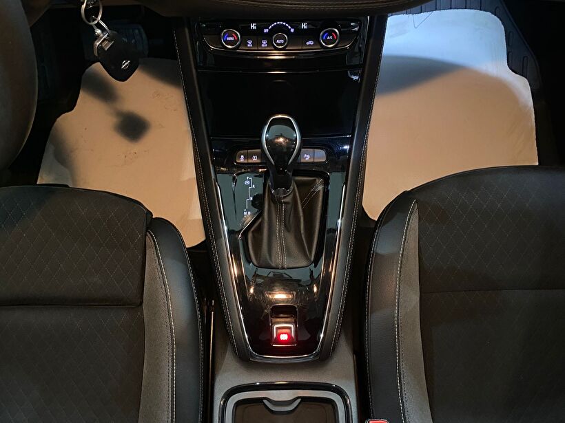 2020 Benzin Otomatik Opel Grandland X Gri Gürel Tasarım Aksesuar Otomotiv San. Tic. Ltd. Şti.