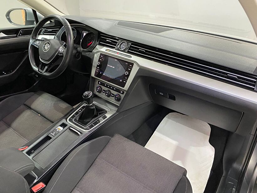 2017 Benzin Manuel Volkswagen Passat Gri Gürel Tasarım Aksesuar Otomotiv San. Tic. Ltd. Şti.