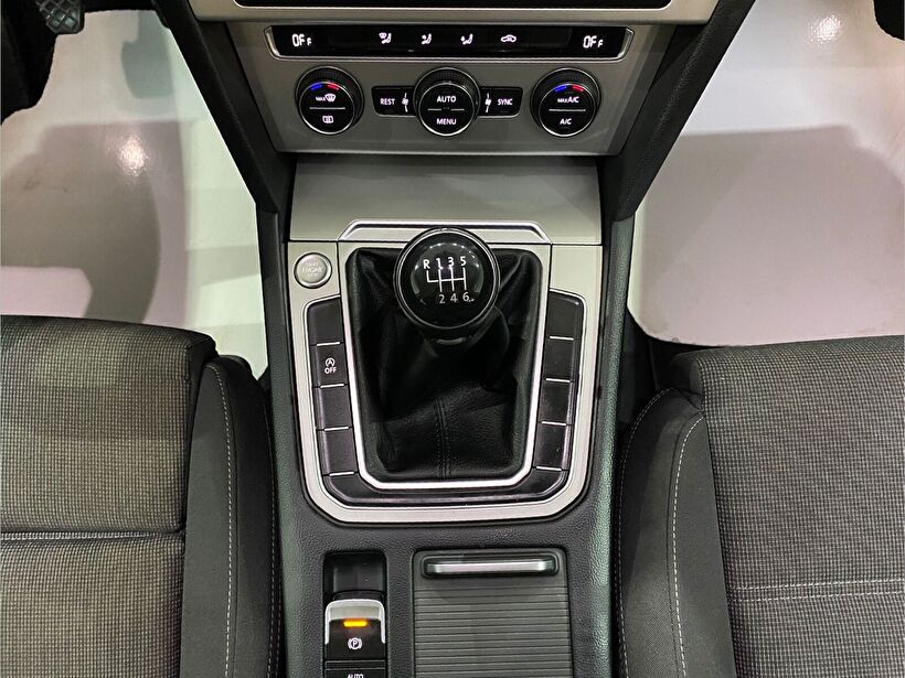 2017 Benzin Manuel Volkswagen Passat Gri Gürel Tasarım Aksesuar Otomotiv San. Tic. Ltd. Şti.