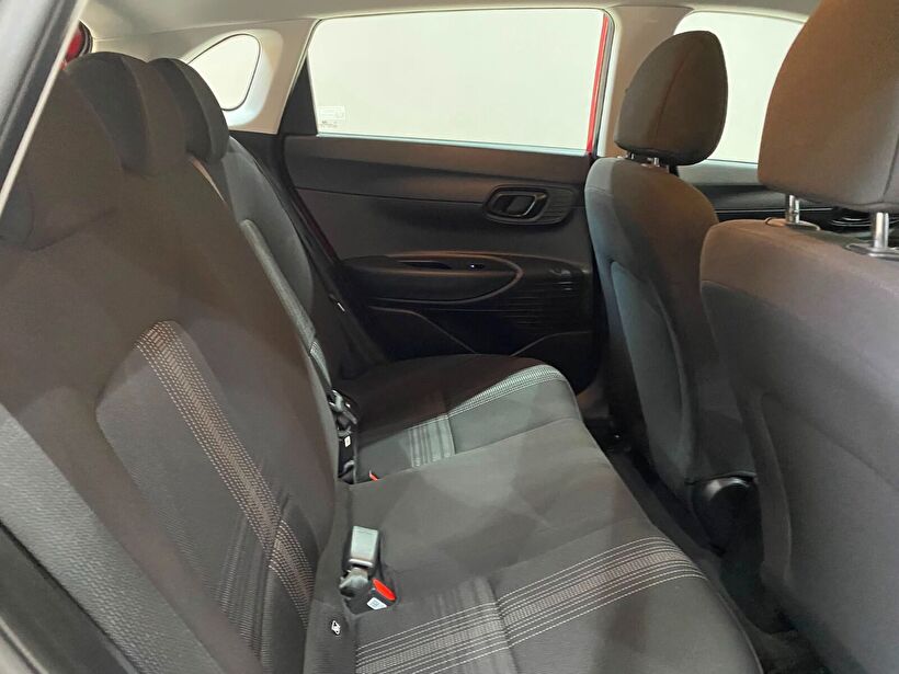 2025 Benzin Otomatik Hyundai i20 Kırmızı Gürel Tasarım Aksesuar Otomotiv San. Tic. Ltd. Şti.