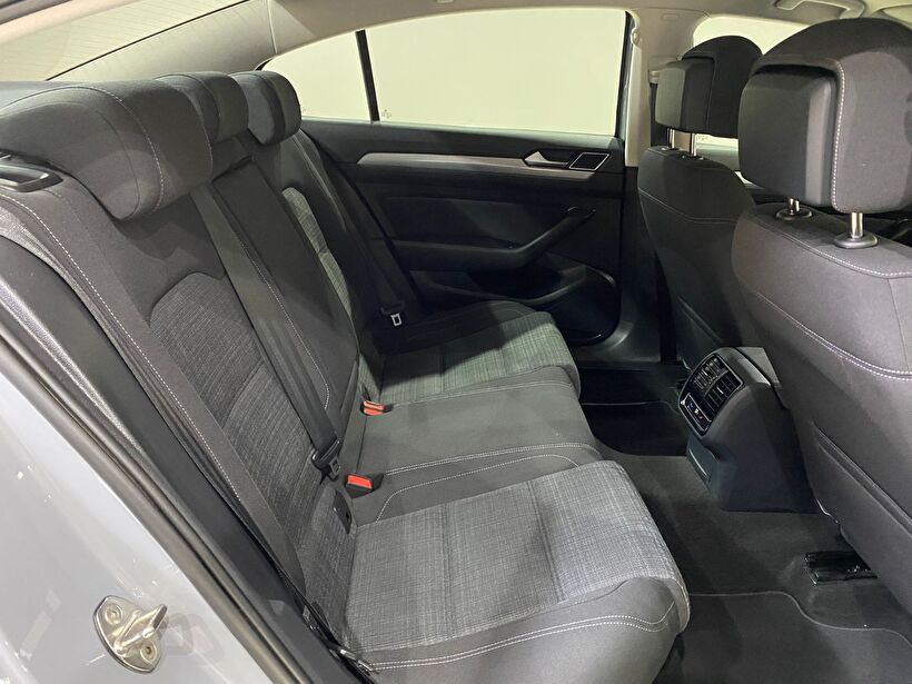 2022 Benzin Otomatik Volkswagen Passat Gri Gürel Tasarım Aksesuar Otomotiv San. Tic. Ltd. Şti.