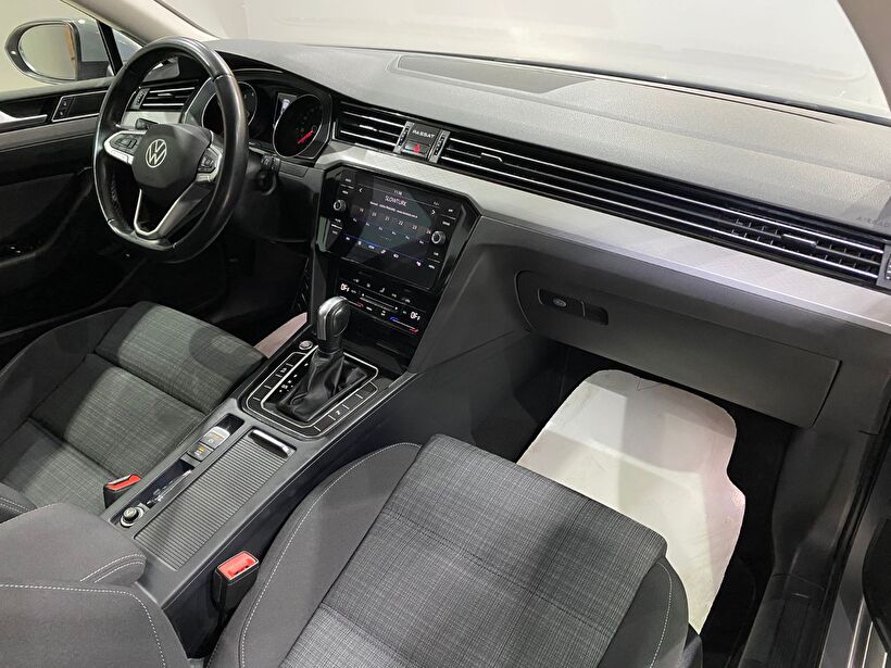 2022 Benzin Otomatik Volkswagen Passat Gri Gürel Tasarım Aksesuar Otomotiv San. Tic. Ltd. Şti.
