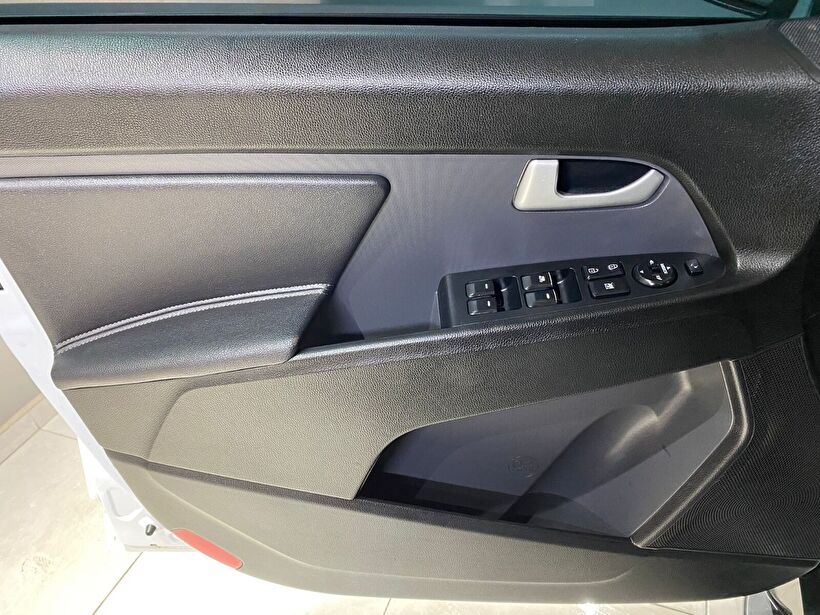 2013 Benzin Manuel Kia Sportage Beyaz Gürel Tasarım Aksesuar Otomotiv San. Tic. Ltd. Şti.