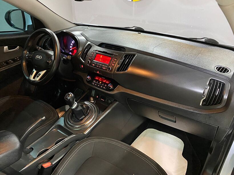 2013 Benzin Manuel Kia Sportage Beyaz Gürel Tasarım Aksesuar Otomotiv San. Tic. Ltd. Şti.