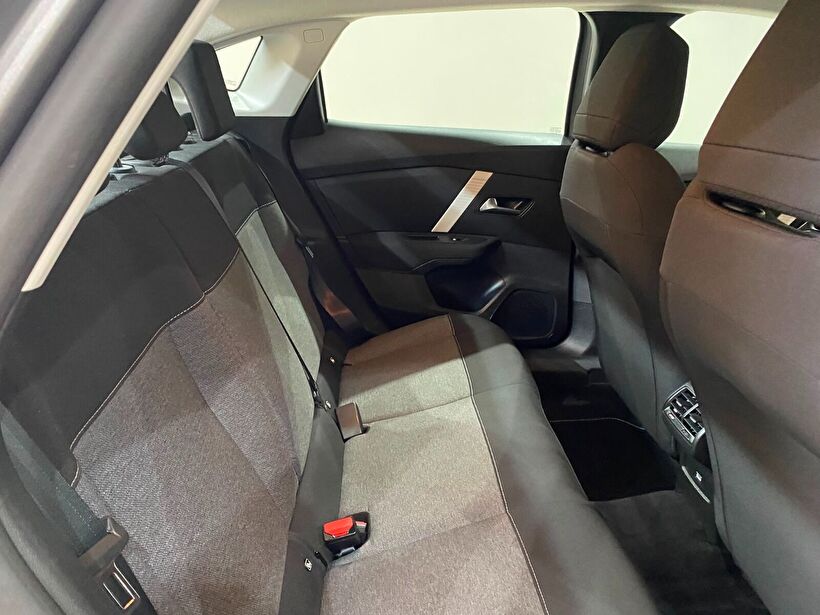 2025 Benzin Otomatik Citroen C4 X Gri Gürel Tasarım Aksesuar Otomotiv San. Tic. Ltd. Şti.