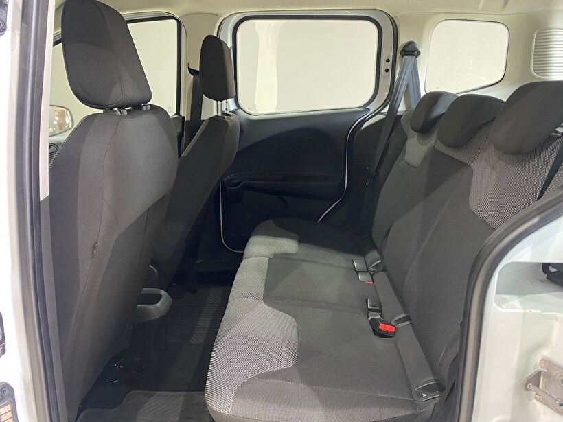 2022 Dizel Manuel Ford Tourneo Courier Journey Beyaz Gürel Tasarım Aksesuar Otomotiv San. Tic. Ltd. Şti.