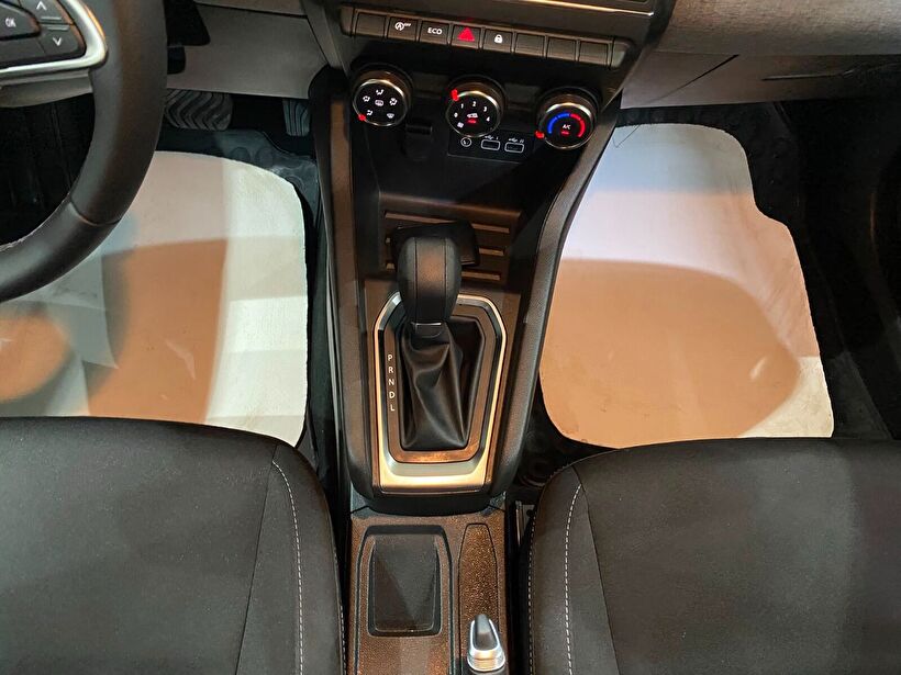 2025 Benzin Otomatik Renault Clio Beyaz Gürel Tasarım Aksesuar Otomotiv San. Tic. Ltd. Şti.