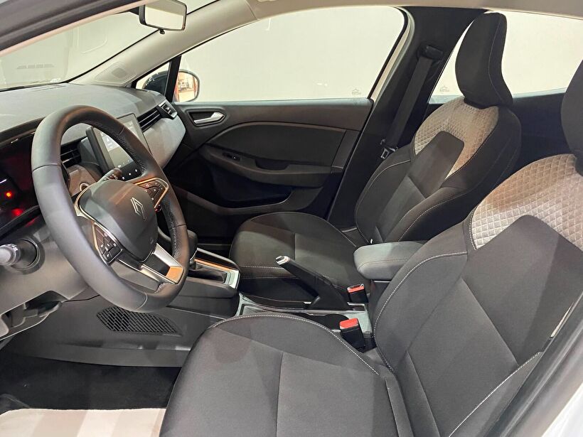 2025 Benzin Otomatik Renault Clio Beyaz Gürel Tasarım Aksesuar Otomotiv San. Tic. Ltd. Şti.