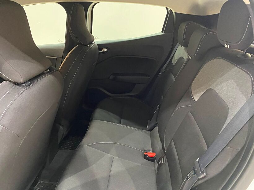 2025 Benzin Otomatik Renault Clio Beyaz Gürel Tasarım Aksesuar Otomotiv San. Tic. Ltd. Şti.