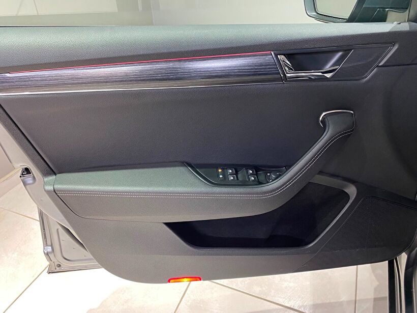 2023 Benzin Otomatik Skoda Superb Gri Gürel Tasarım Aksesuar Otomotiv San. Tic. Ltd. Şti.