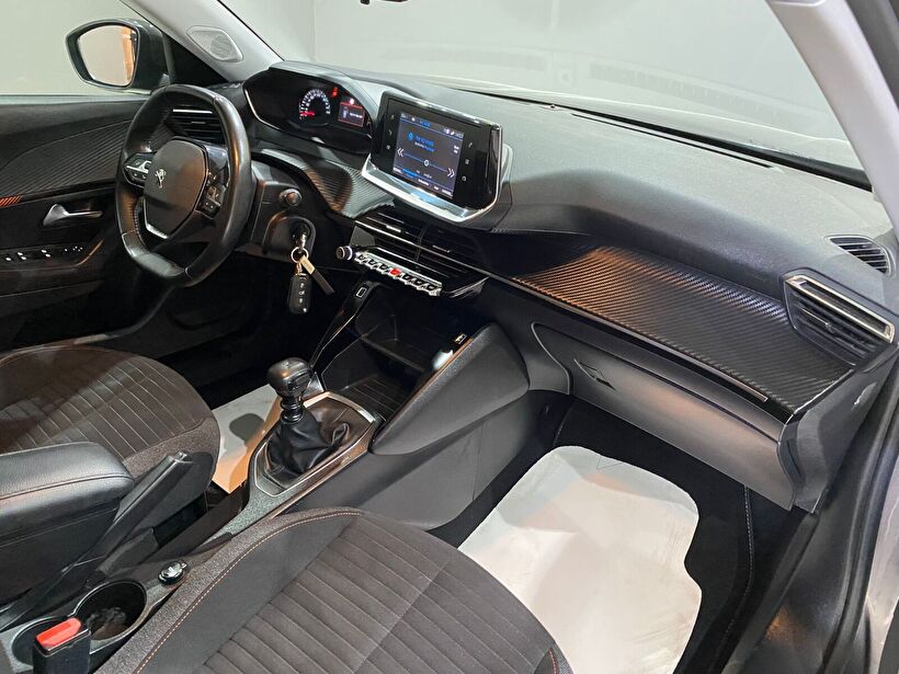 2020 Benzin Manuel Peugeot 2008 Gri Gürel Tasarım Aksesuar Otomotiv San. Tic. Ltd. Şti.