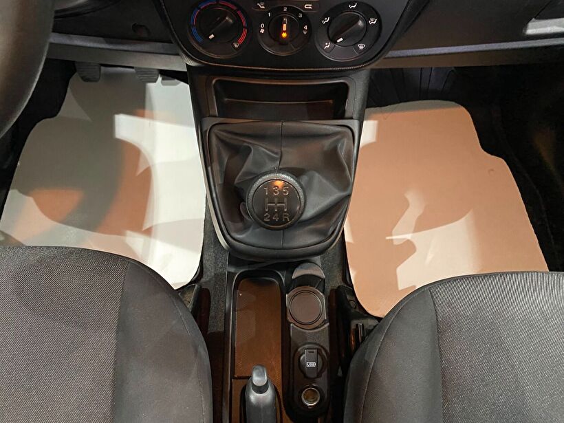 2024 Dizel Manuel Fiat Fiorino Combi Beyaz Gürel Tasarım Aksesuar Otomotiv San. Tic. Ltd. Şti.