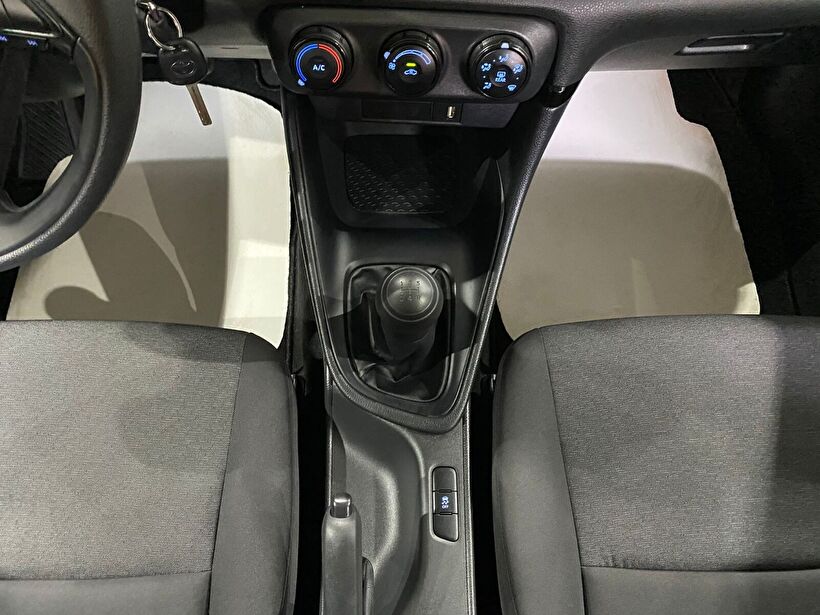 2021 Benzin Manuel Toyota Yaris Gri Gürel Tasarım Aksesuar Otomotiv San. Tic. Ltd. Şti.