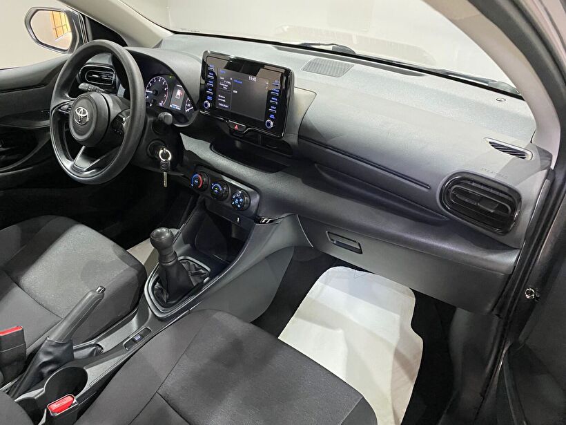 2021 Benzin Manuel Toyota Yaris Gri Gürel Tasarım Aksesuar Otomotiv San. Tic. Ltd. Şti.