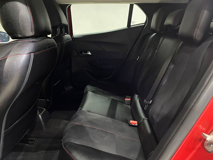 2021 Benzin Manuel Peugeot 2008 Kırmızı Gürel Tasarım Aksesuar Otomotiv San. Tic. Ltd. Şti.