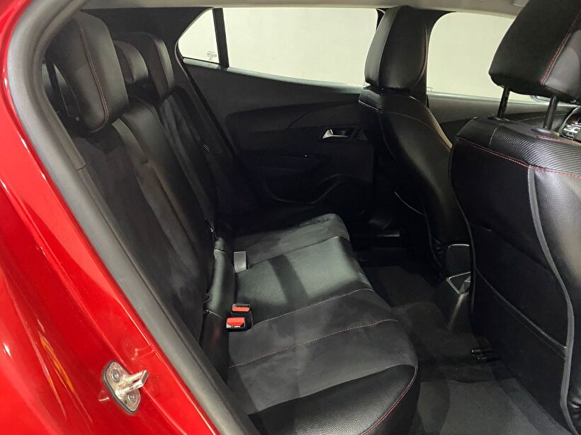 2021 Benzin Manuel Peugeot 2008 Kırmızı Gürel Tasarım Aksesuar Otomotiv San. Tic. Ltd. Şti.