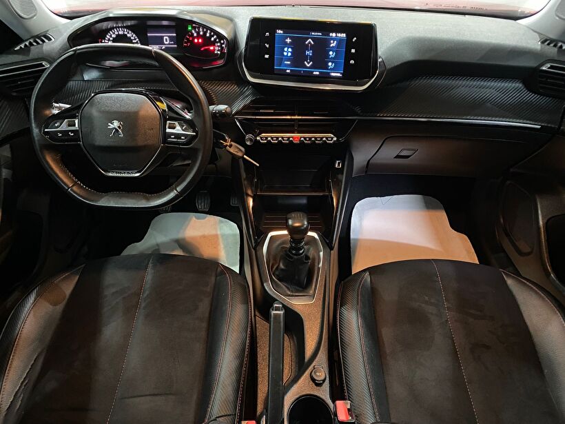 2021 Benzin Manuel Peugeot 2008 Kırmızı Gürel Tasarım Aksesuar Otomotiv San. Tic. Ltd. Şti.