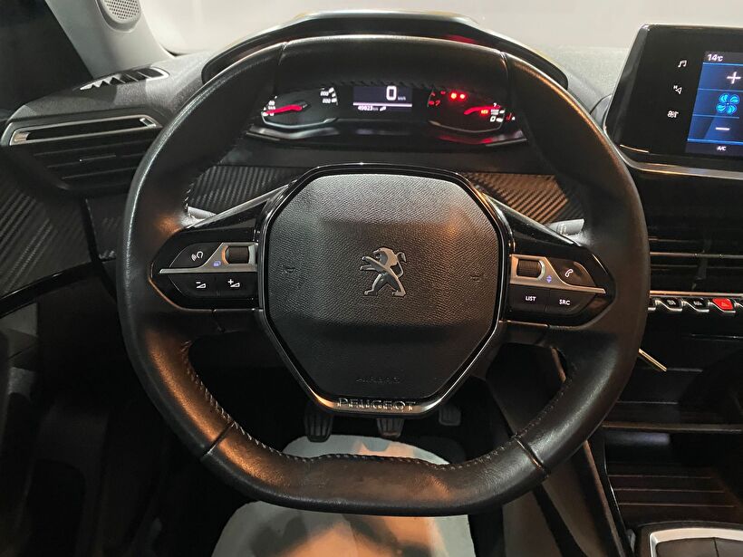 2021 Benzin Manuel Peugeot 2008 Kırmızı Gürel Tasarım Aksesuar Otomotiv San. Tic. Ltd. Şti.