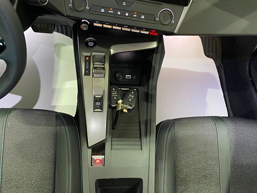 2025 Benzin Otomatik Peugeot 408 Gri Gürel Tasarım Aksesuar Otomotiv San. Tic. Ltd. Şti.