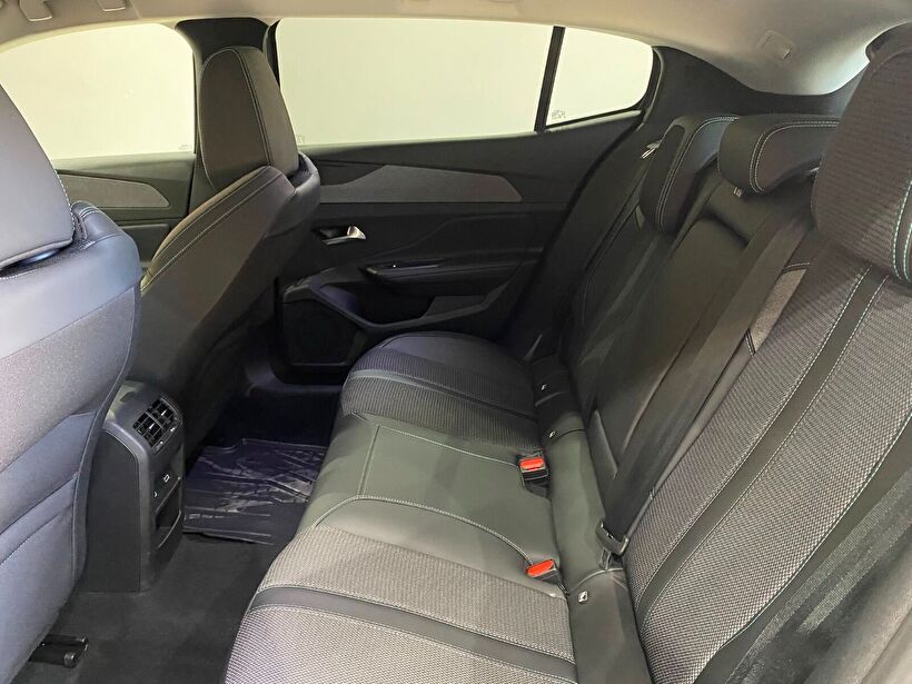 2025 Benzin Otomatik Peugeot 408 Gri Gürel Tasarım Aksesuar Otomotiv San. Tic. Ltd. Şti.