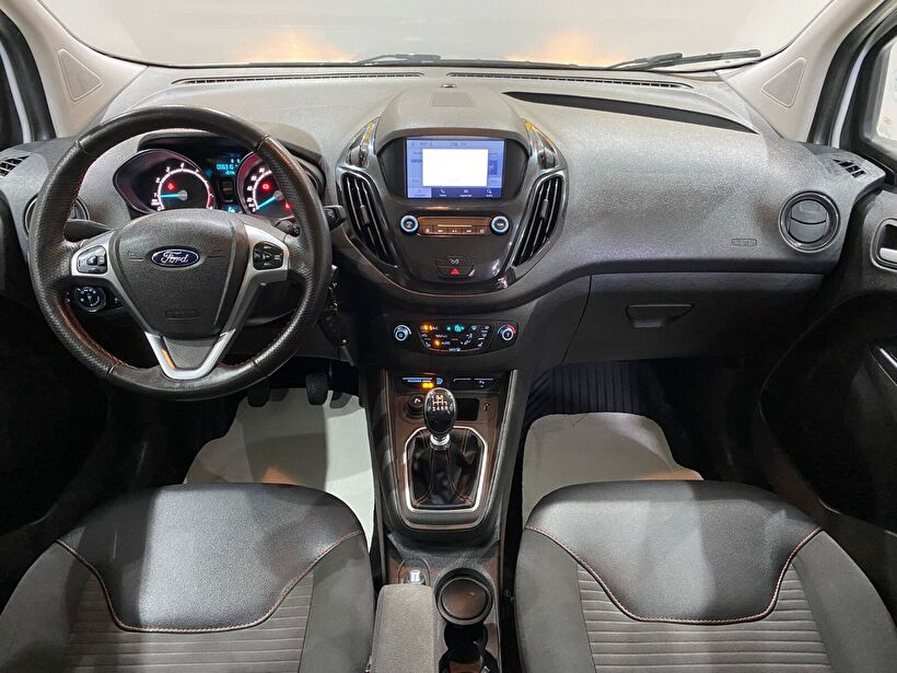 2023 Benzin Manuel Ford Tourneo Courier Beyaz Gürel Tasarım Aksesuar Otomotiv San. Tic. Ltd. Şti.