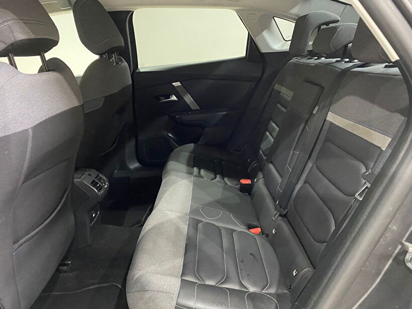 2024 Benzin Otomatik Citroen C4 X Gri Gürel Tasarım Aksesuar Otomotiv San. Tic. Ltd. Şti.