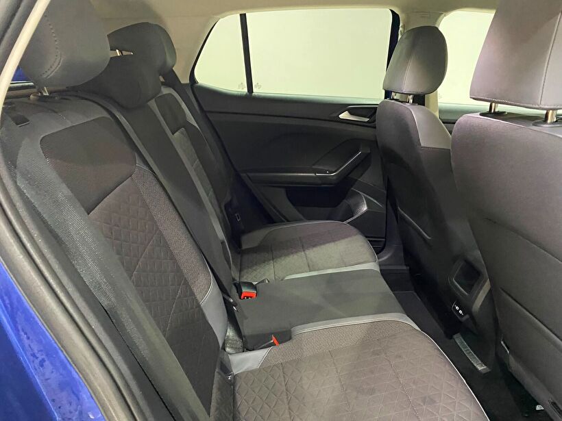 2022 Benzin Otomatik Volkswagen T-Cross Lacivert Gürel Tasarım Aksesuar Otomotiv San. Tic. Ltd. Şti.