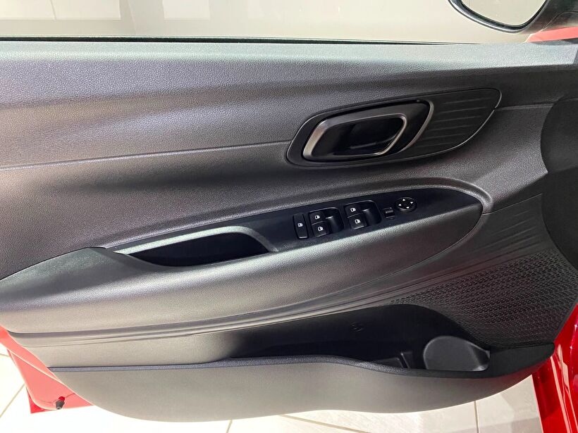 2025 Benzin Otomatik Hyundai i20 Kırmızı Gürel Tasarım Aksesuar Otomotiv San. Tic. Ltd. Şti.