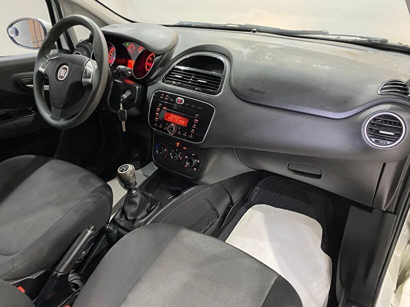2014 Benzin Manuel Fiat Punto Beyaz Gürel Tasarım Aksesuar Otomotiv San. Tic. Ltd. Şti.