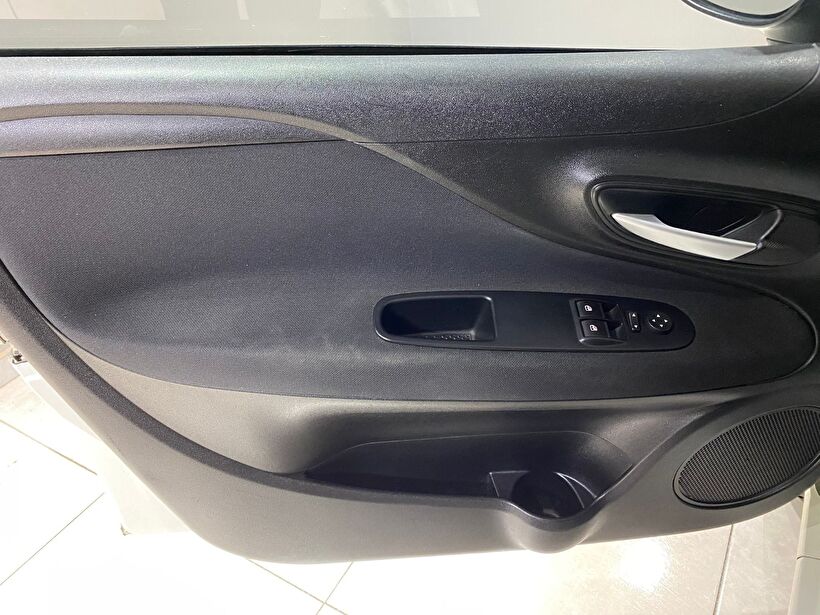 2014 Benzin Manuel Fiat Punto Beyaz Gürel Tasarım Aksesuar Otomotiv San. Tic. Ltd. Şti.