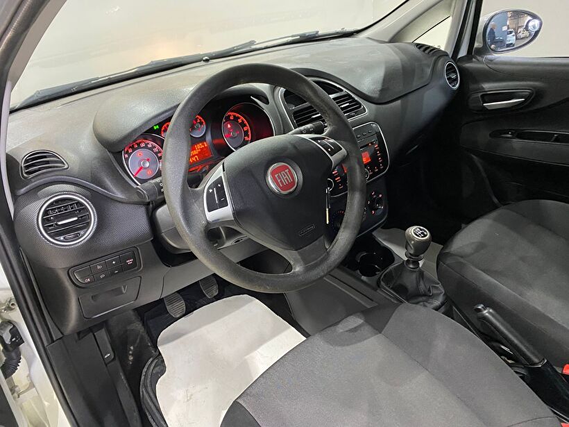 2014 Benzin Manuel Fiat Punto Beyaz Gürel Tasarım Aksesuar Otomotiv San. Tic. Ltd. Şti.