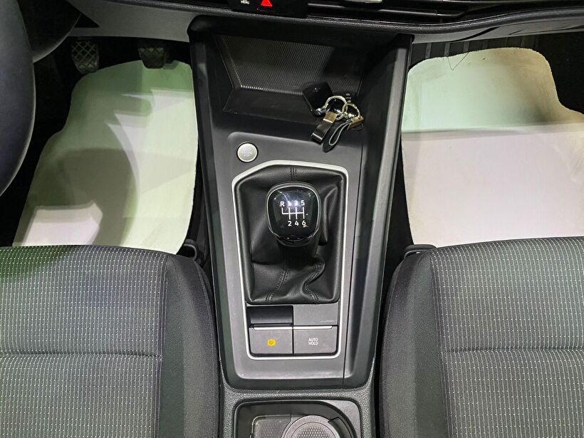 2024 Benzin Manuel Volkswagen Golf Mavi Gürel Tasarım Aksesuar Otomotiv San. Tic. Ltd. Şti.