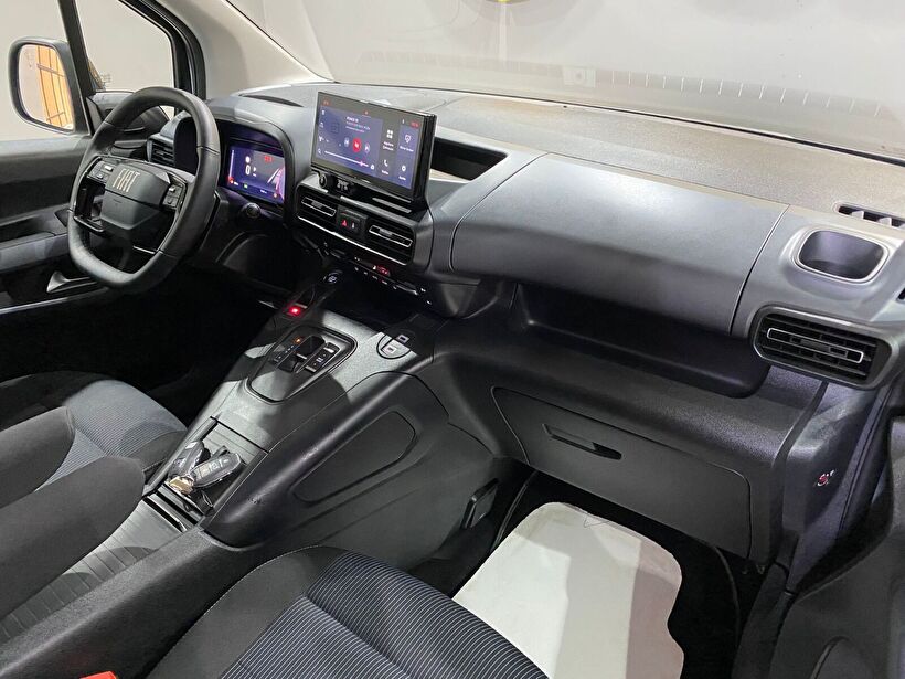 2025 Dizel Otomatik Fiat Doblo Combi Gri Gürel Tasarım Aksesuar Otomotiv San. Tic. Ltd. Şti.