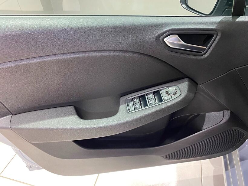 2025 Benzin Otomatik Renault Clio Gri Gürel Tasarım Aksesuar Otomotiv San. Tic. Ltd. Şti.