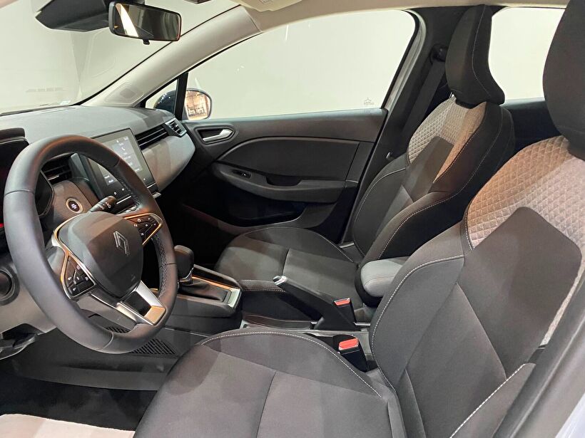2025 Benzin Otomatik Renault Clio Gri Gürel Tasarım Aksesuar Otomotiv San. Tic. Ltd. Şti.