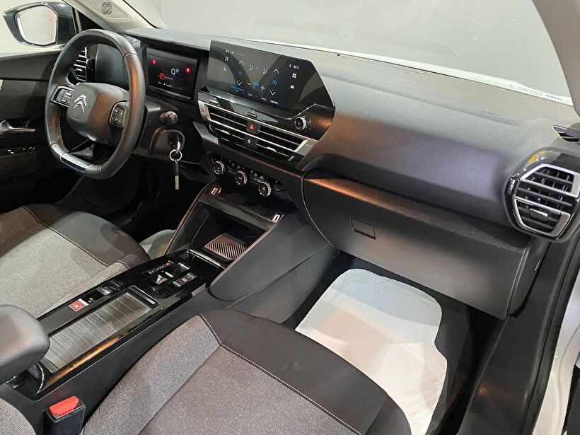 2022 Benzin Otomatik Citroen C4 Beyaz Gürel Tasarım Aksesuar Otomotiv San. Tic. Ltd. Şti.