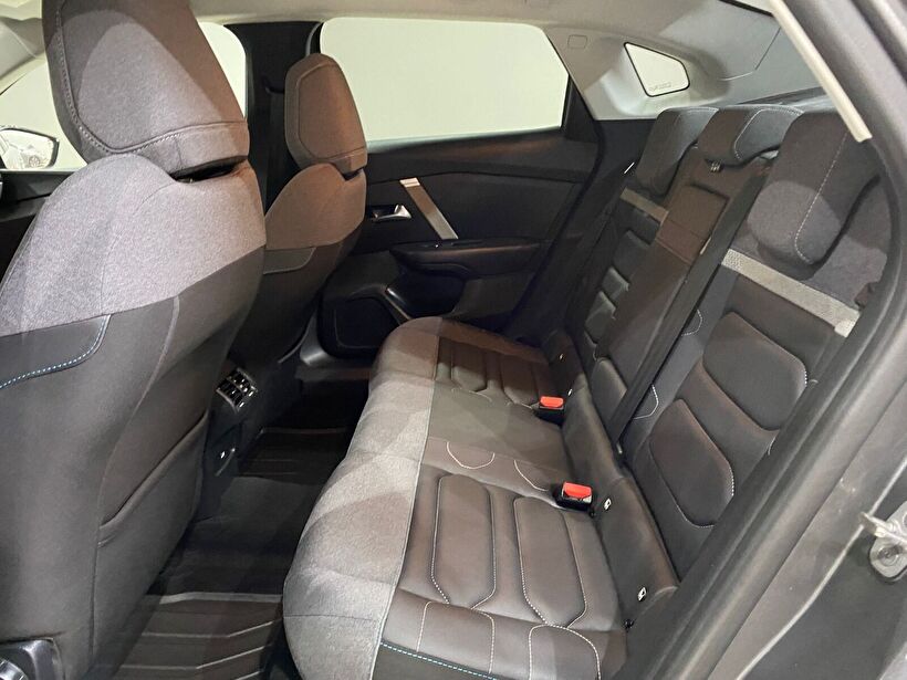 2023 Benzin Otomatik Citroen C4 X Gri Gürel Tasarım Aksesuar Otomotiv San. Tic. Ltd. Şti.