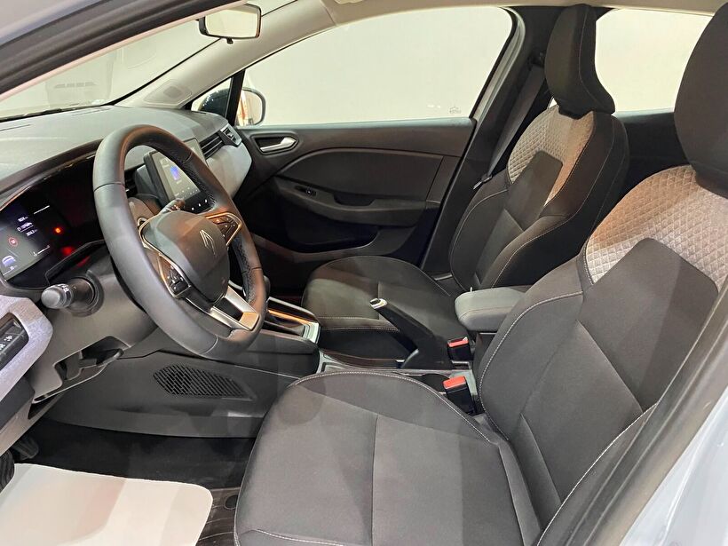 2025 Benzin Otomatik Renault Clio Gri Gürel Tasarım Aksesuar Otomotiv San. Tic. Ltd. Şti.