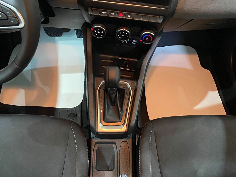 2025 Benzin Otomatik Renault Clio Gri Gürel Tasarım Aksesuar Otomotiv San. Tic. Ltd. Şti.