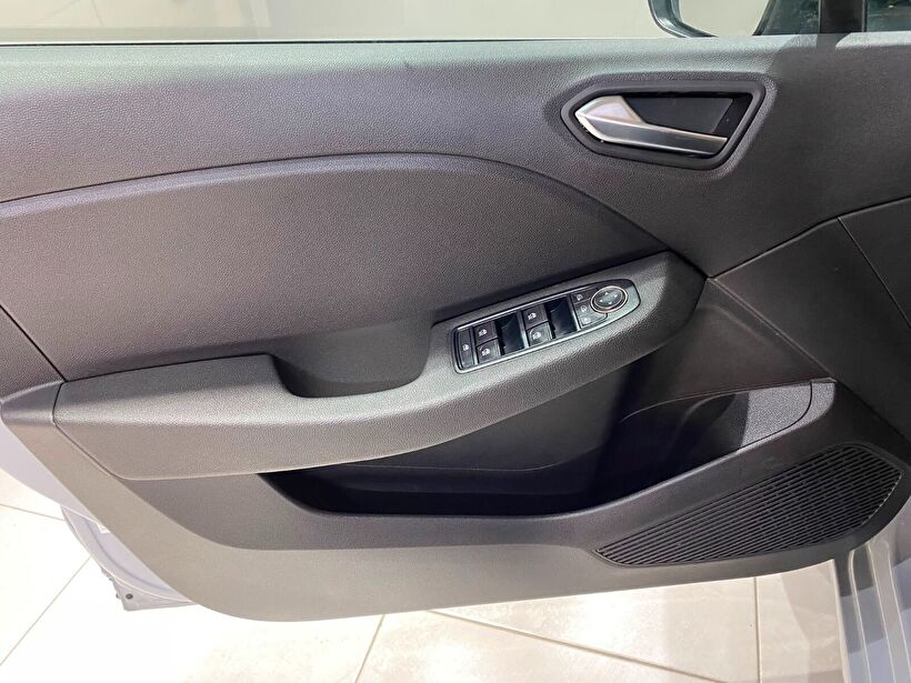 2025 Benzin Otomatik Renault Clio Gri Gürel Tasarım Aksesuar Otomotiv San. Tic. Ltd. Şti.